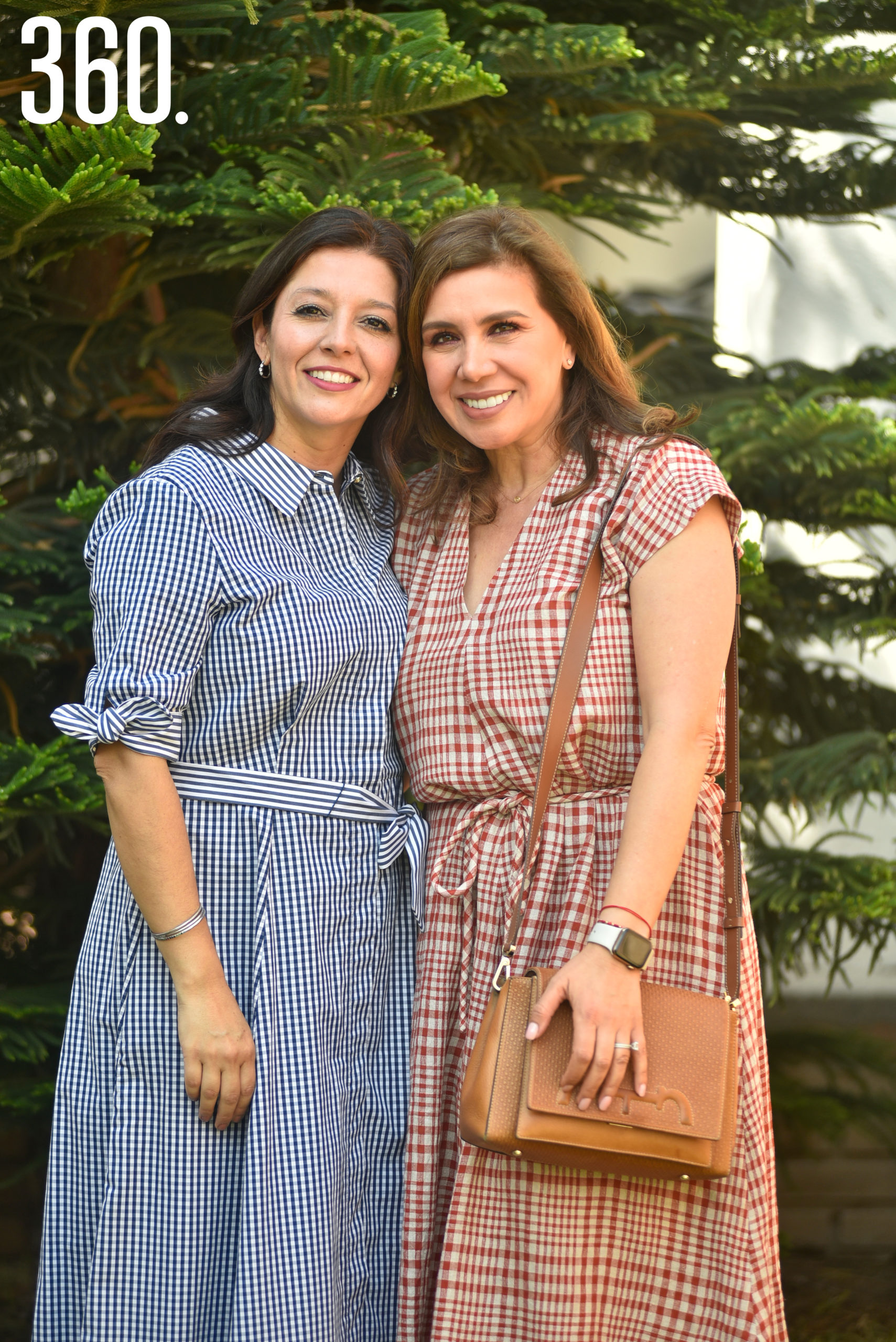 Maryte Montes de Oca y Gabriela de Jimenez.