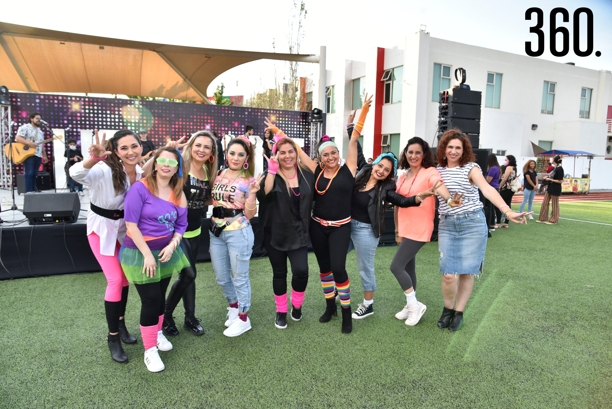 Oyuki Pacheco, Leticia Avilés, Claudia Echavarría, Michel Ruiz, Adriana de Alba, Selene, Zaray y Erendida García, y Rebeca Guajardo.