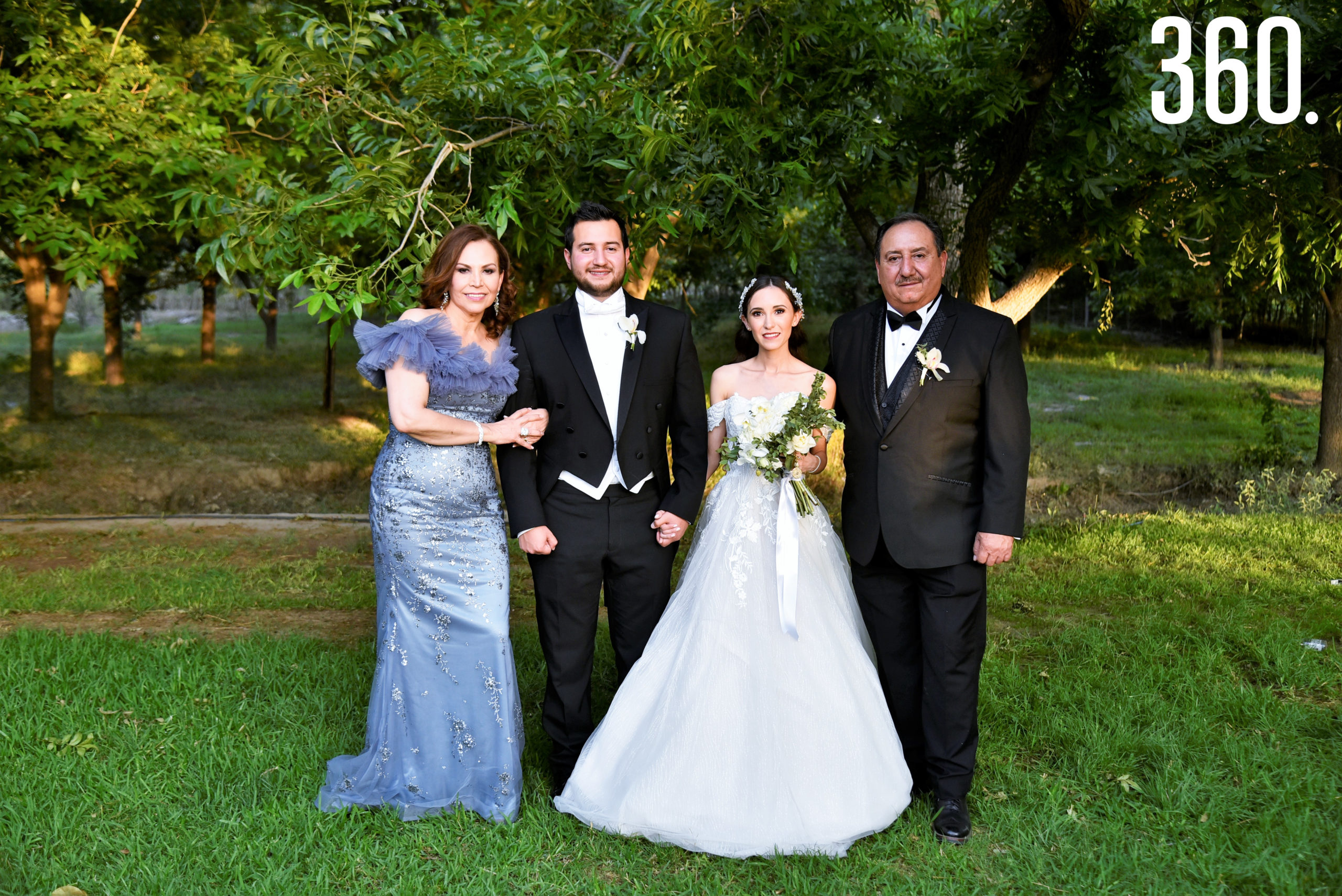 Adriana Aldama, César Andrés Macías Aldama, Paola Cárdenas Castro y Sigfrido Macías.