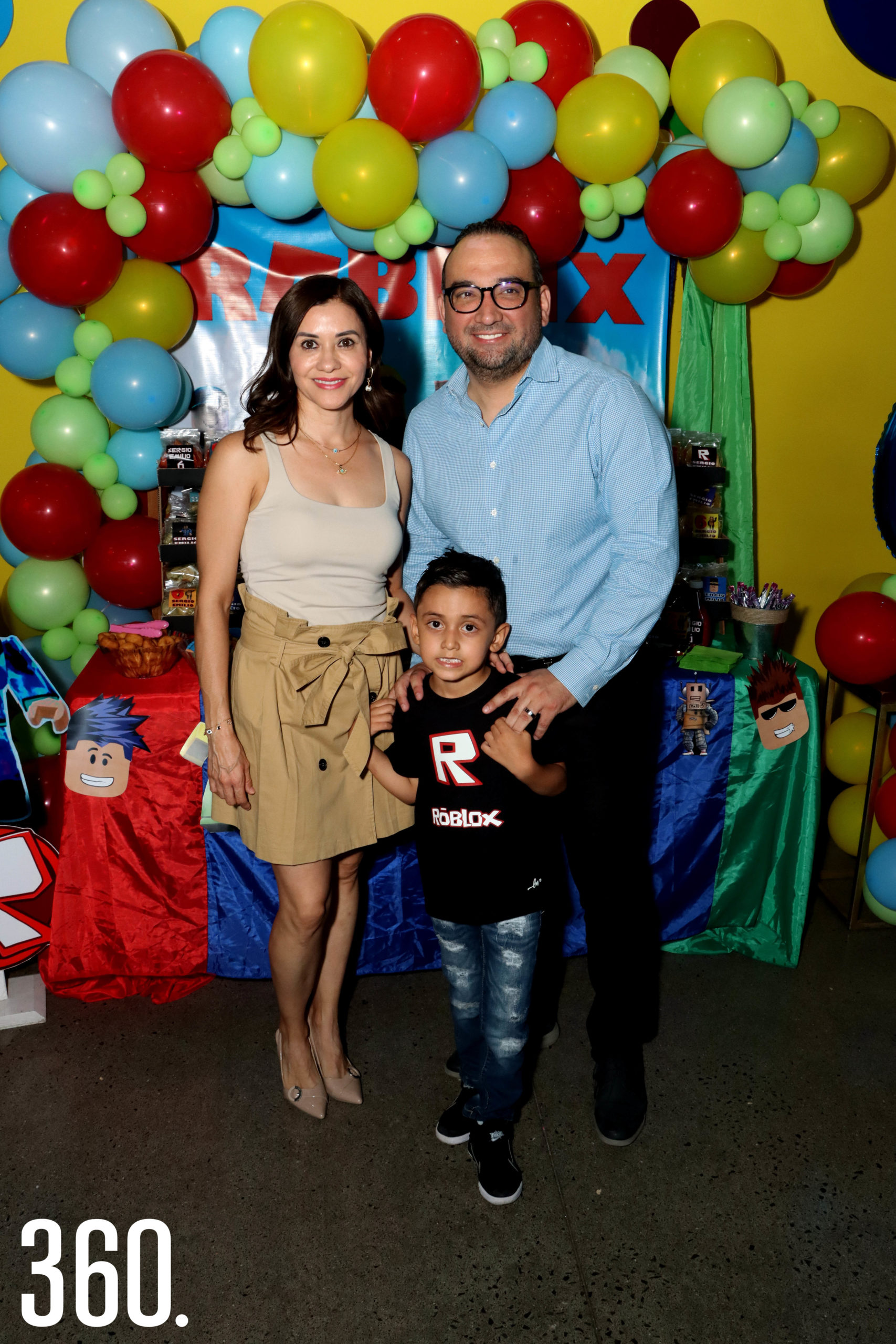 Mayra Álvarez de Ramírez y Sergio Gerardo Ramírez Escobar organizaron el festejó para su hijo Sergio Emilio.