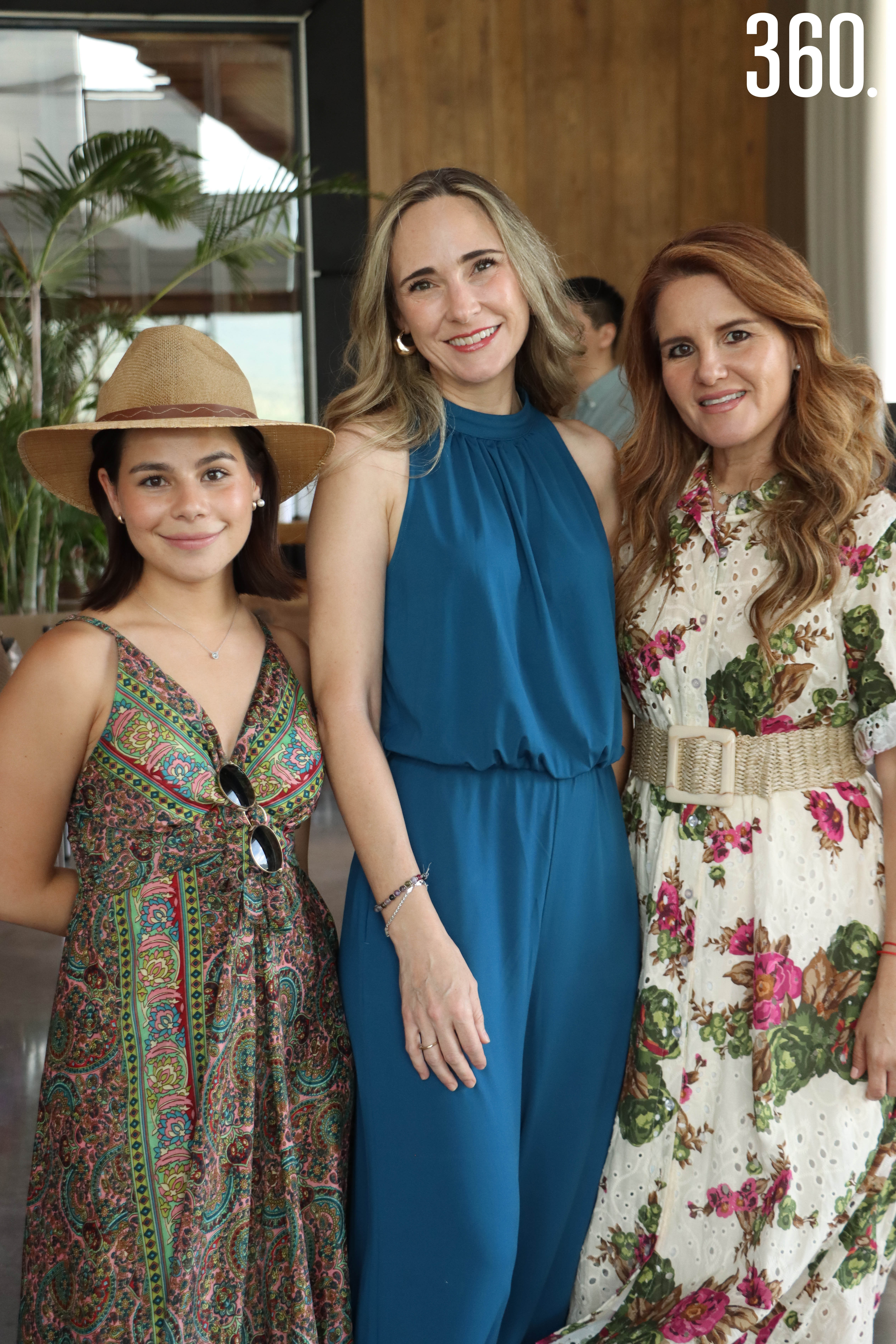 Isabel León, Paty Peña y Aidé Salinas.
