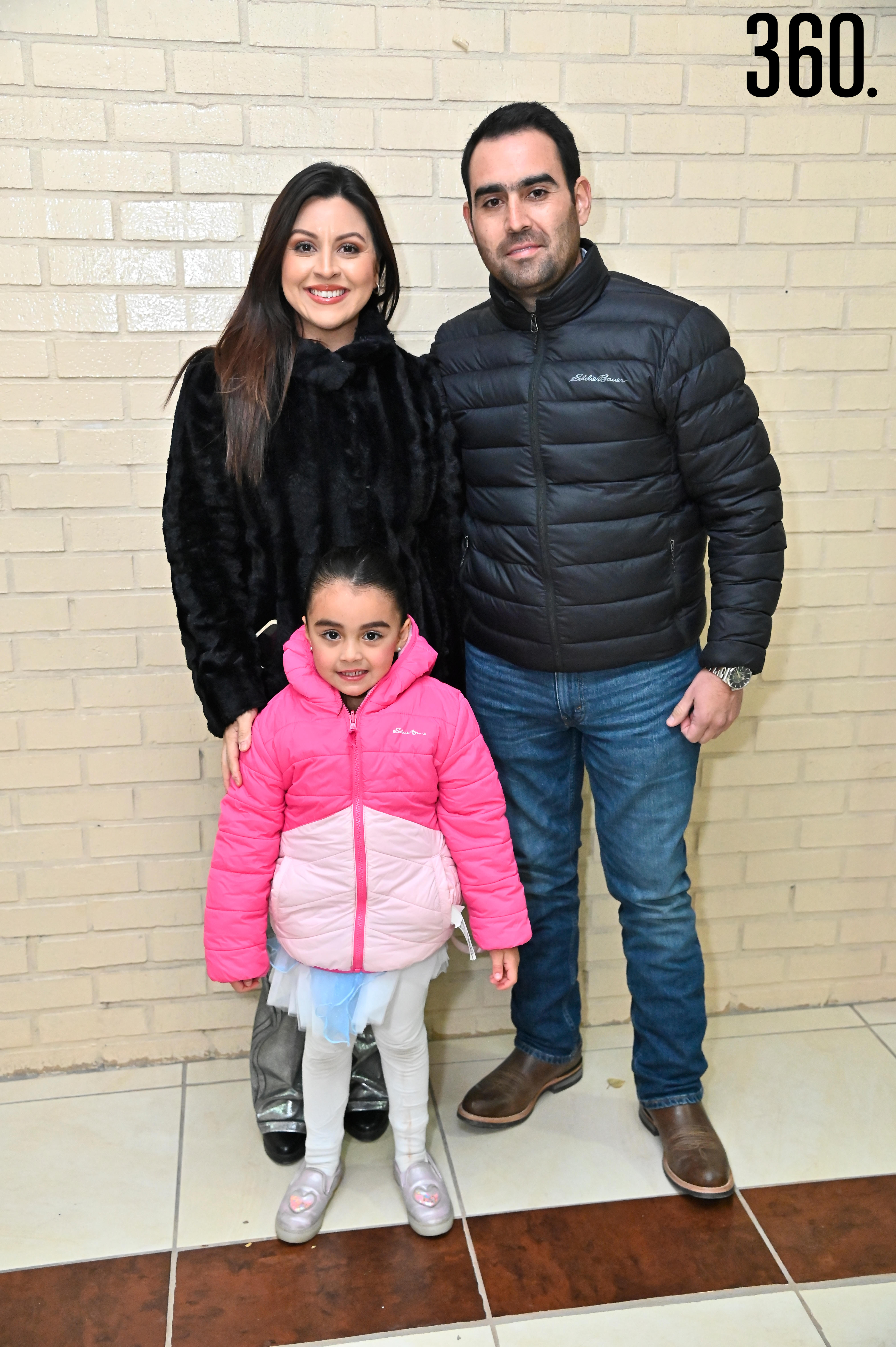 Fernanda Villalobos, Arturo y Roberta Huereca.