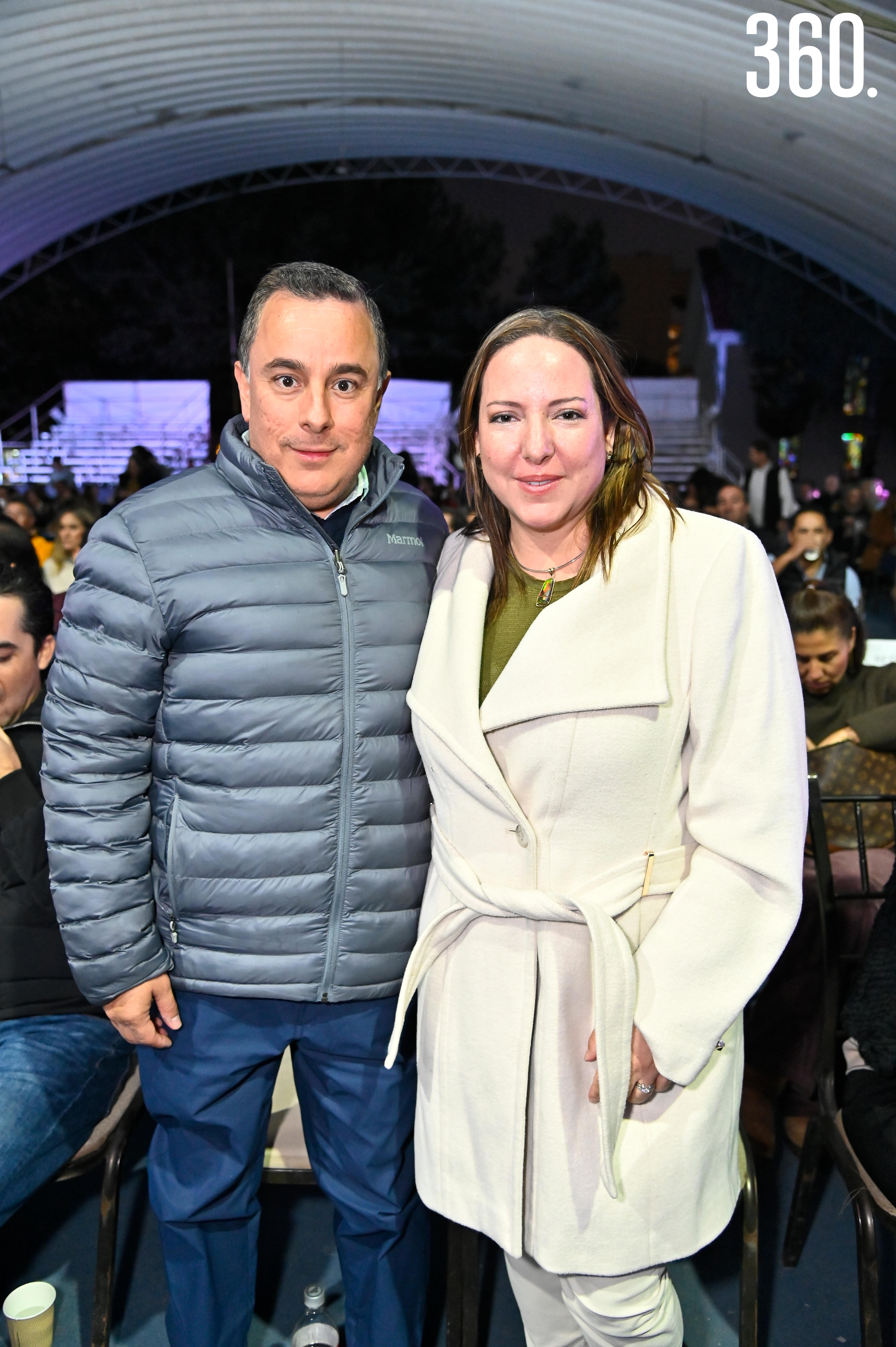 Guillermo Aguirre y Ximena Romo.