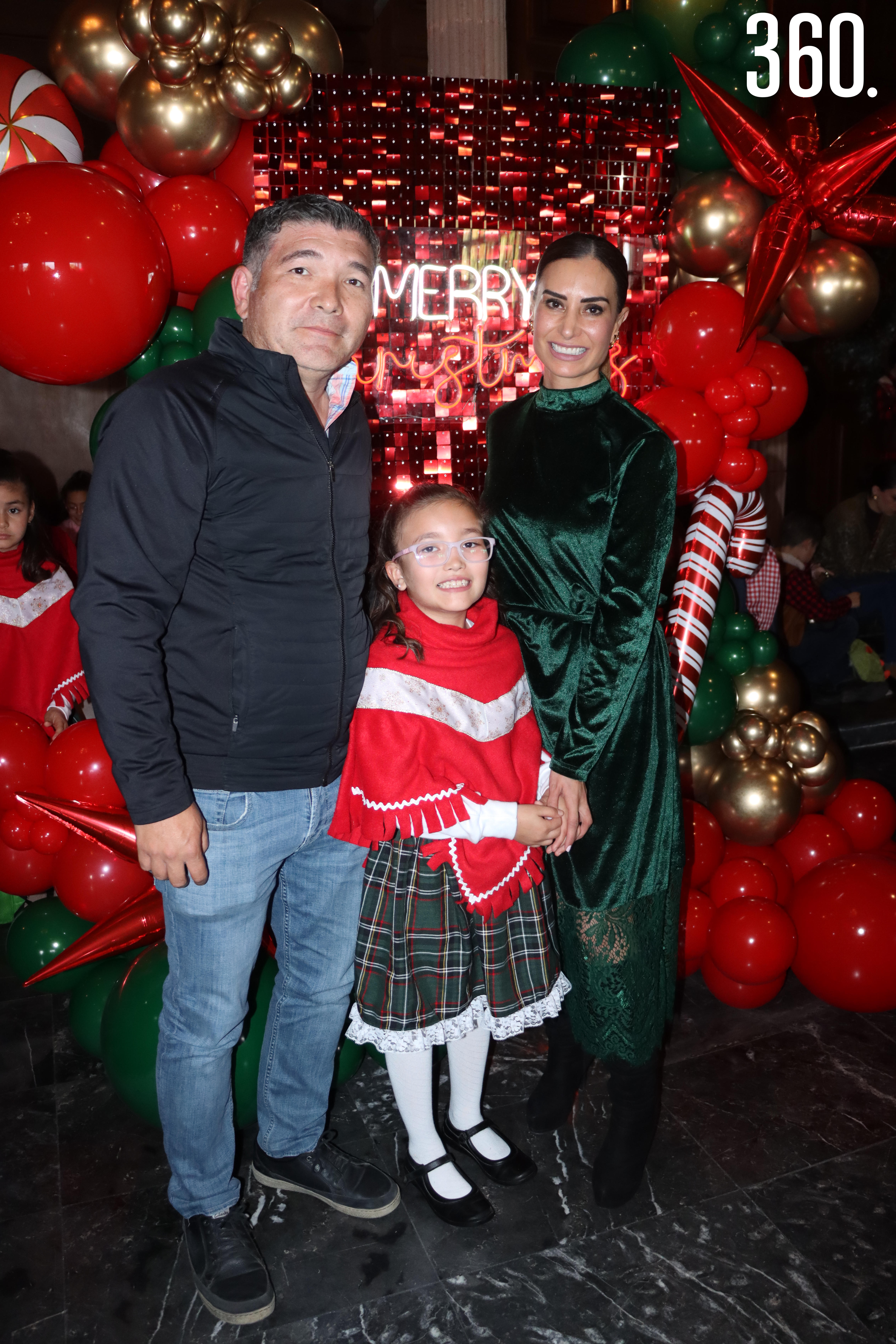 Familia Woo Vargas.