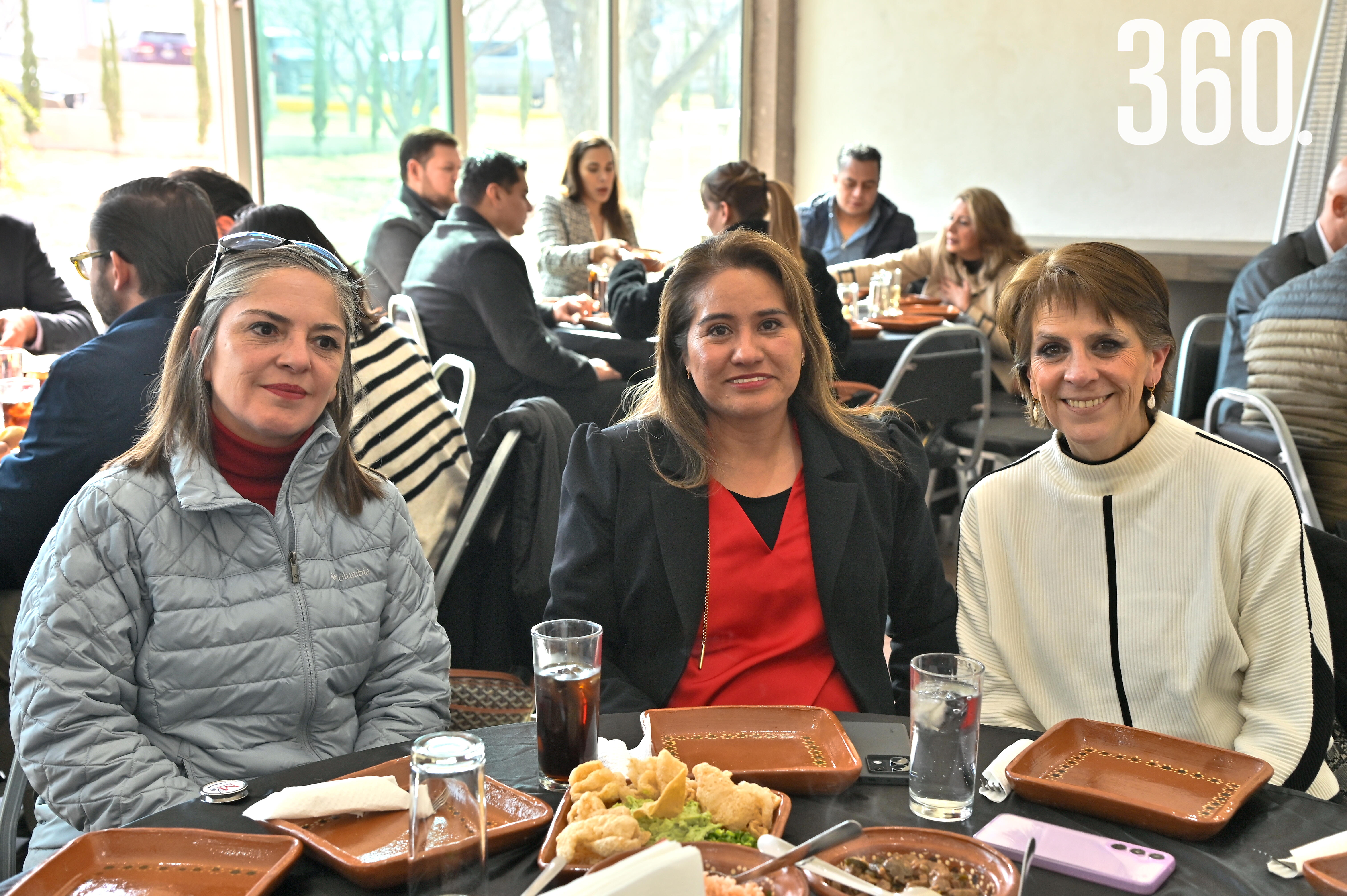 Marcela Cabral, Rocío Ramírez y Adriana Villarreal.
