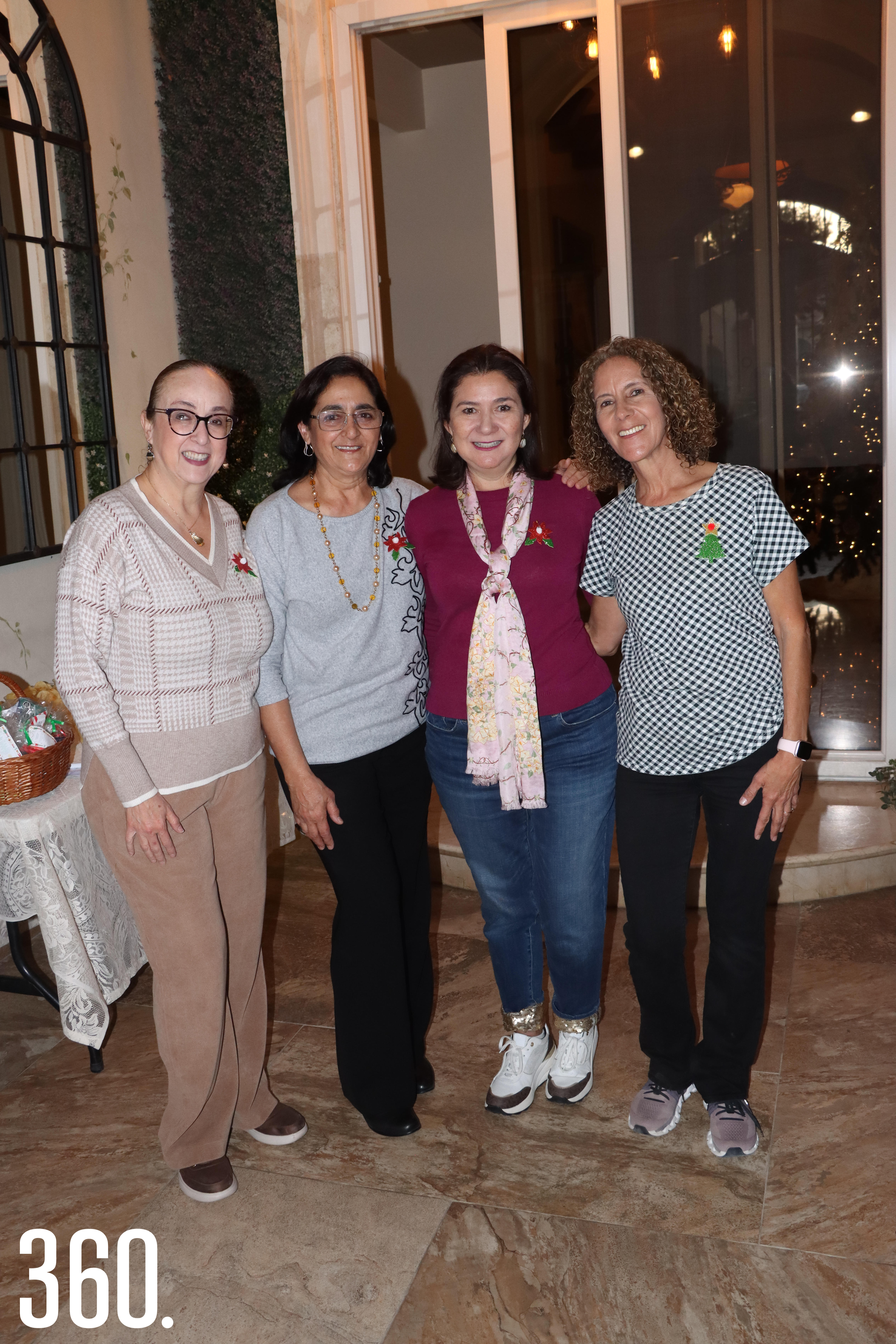 Alicia de la Peña, Patricia Durón, Anita González y Claudia Hernández.
