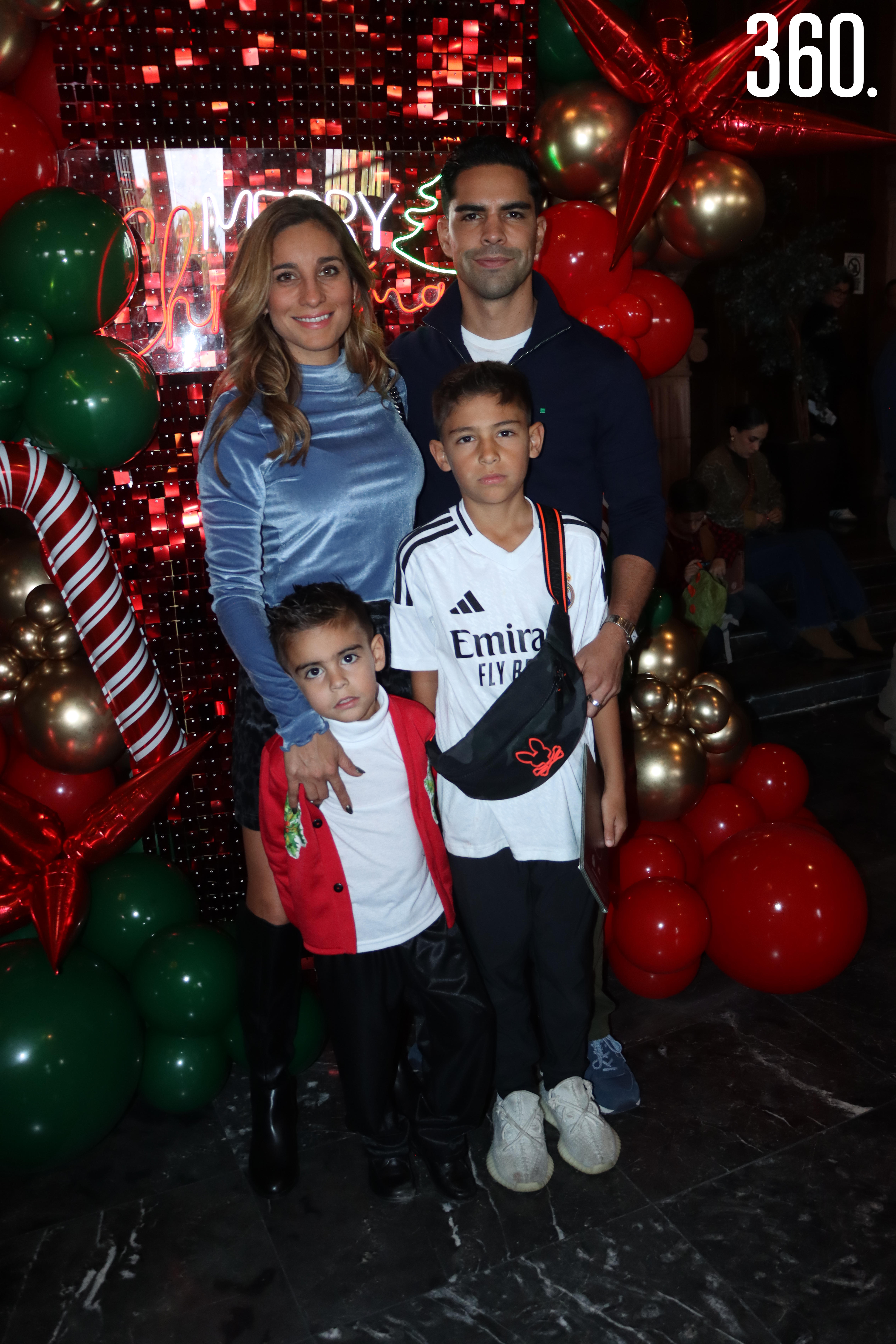 Familia De la Torre Rivera.
