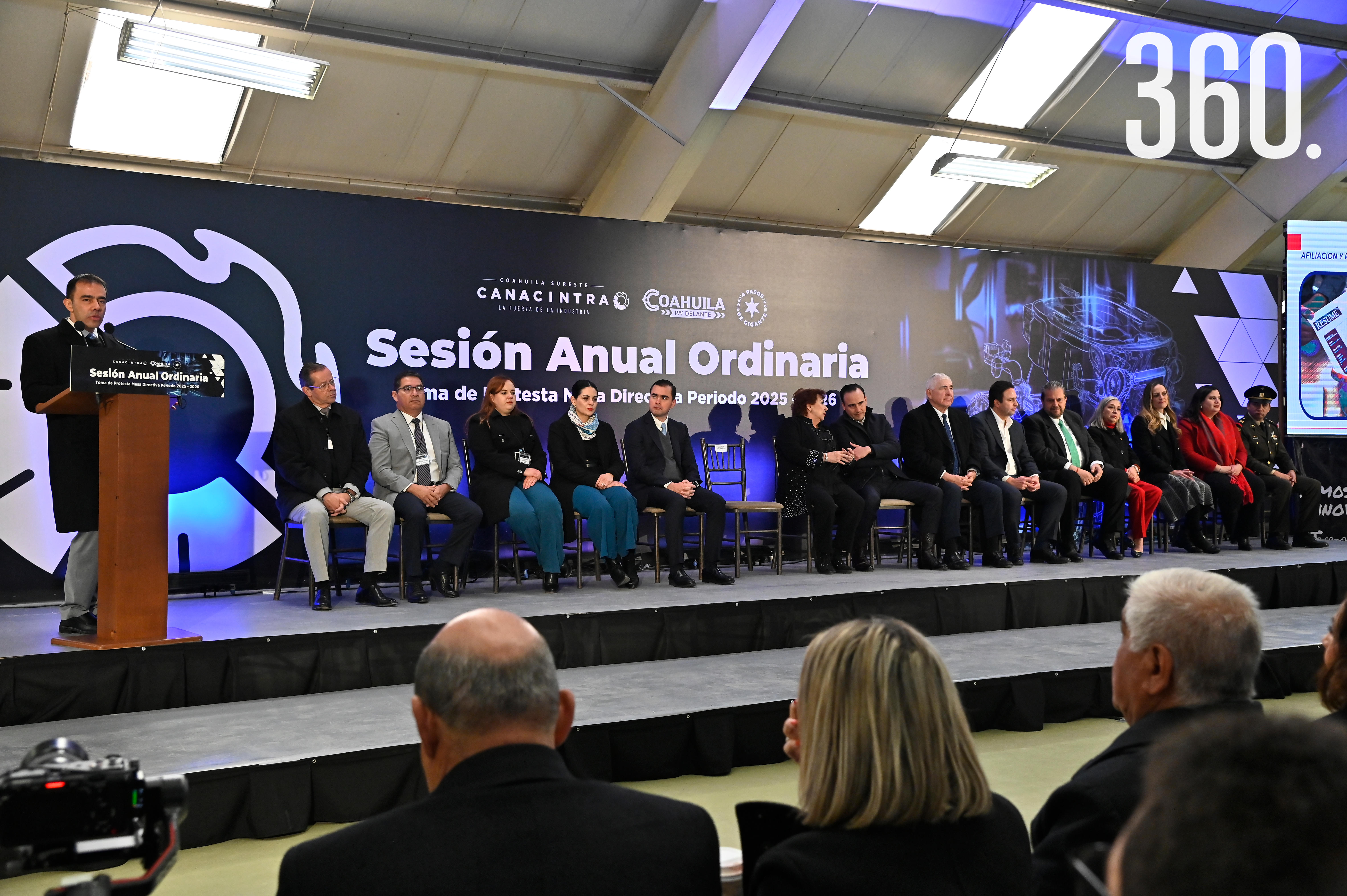 La ceremonia se llevó a cabo en las instalaciones de CANACINTRA en Saltillo.