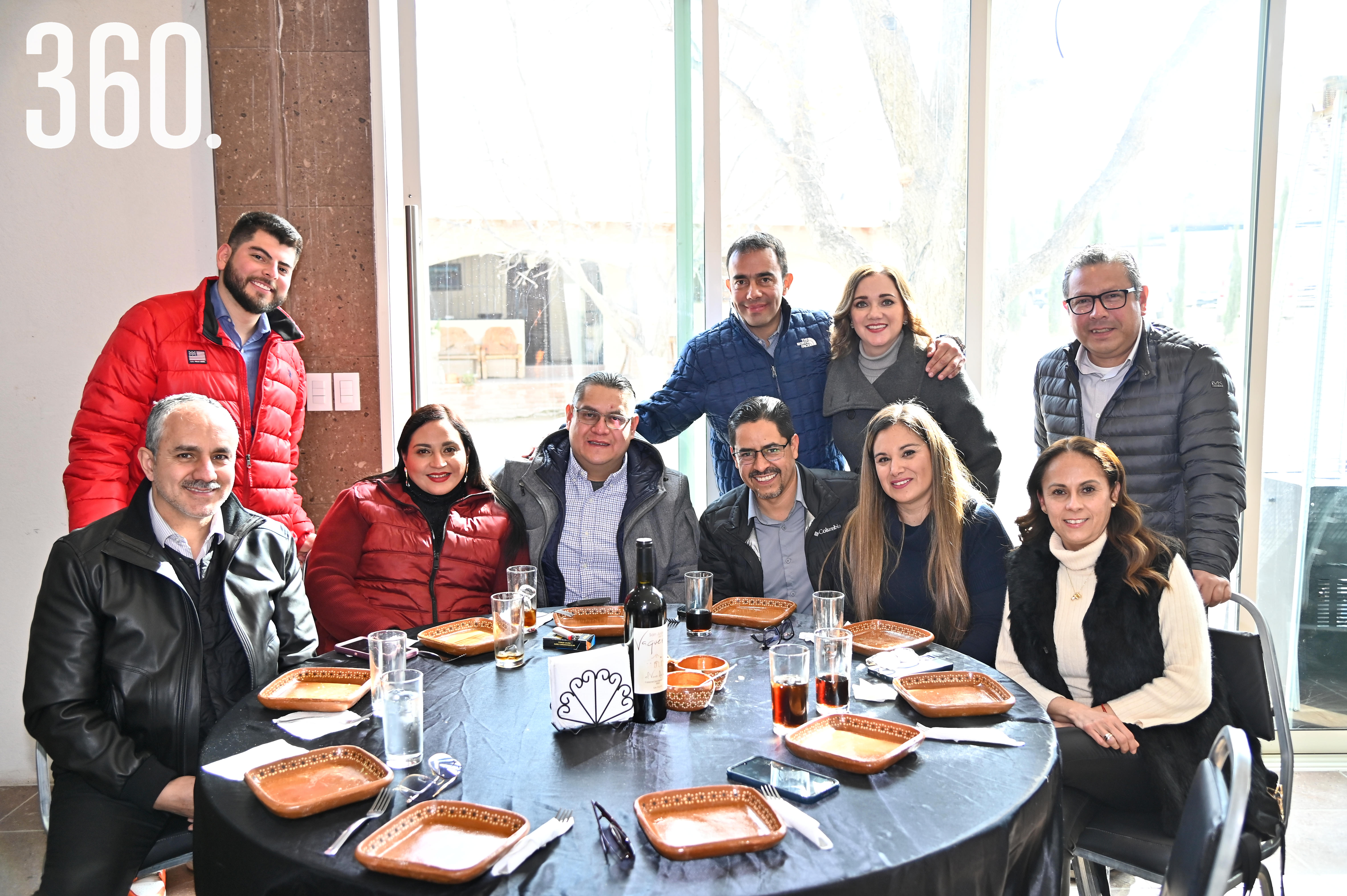 Disfrutaron de una comida después de la ceremonia.