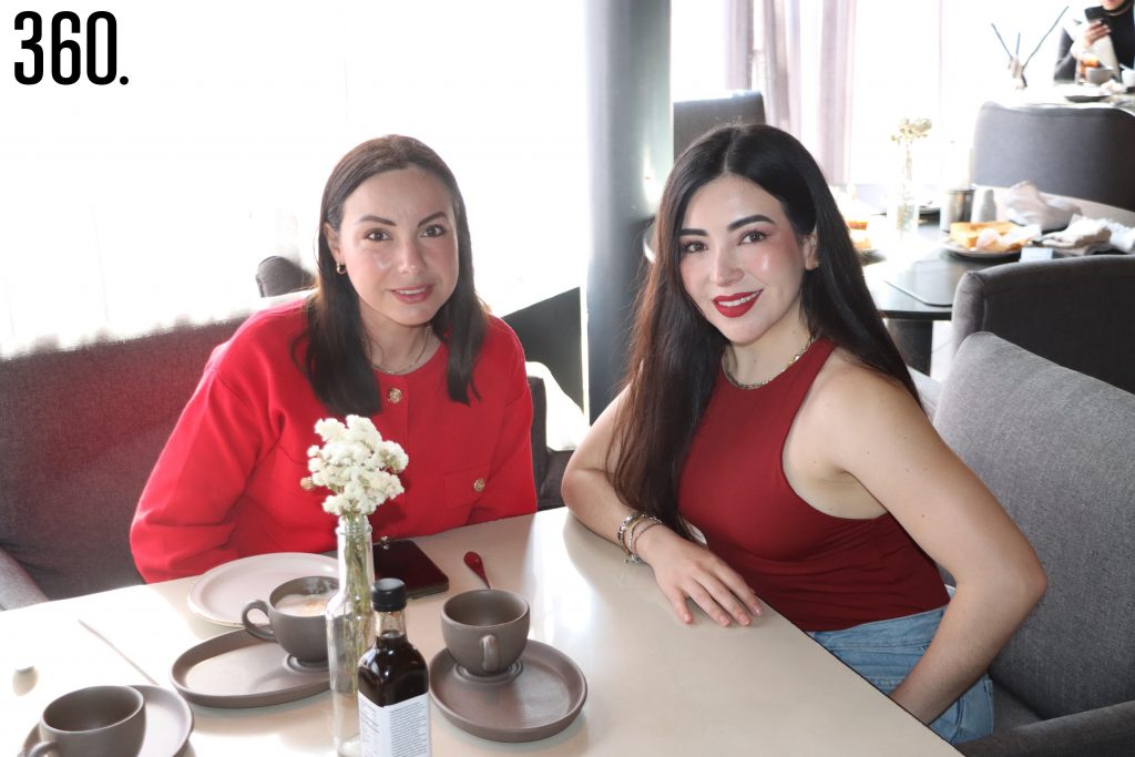 Ana Isa Silva y Luisa Morales.