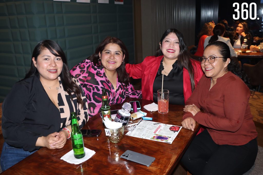 Yaremi Quiñones, Sandra Muñoz, Yohali Ríos y Leonarda Limones.