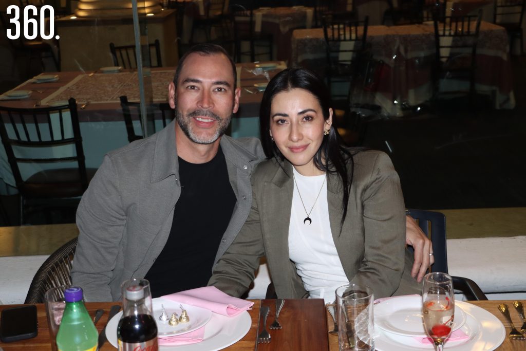 Eduardo Osorio y Narda Dávila.