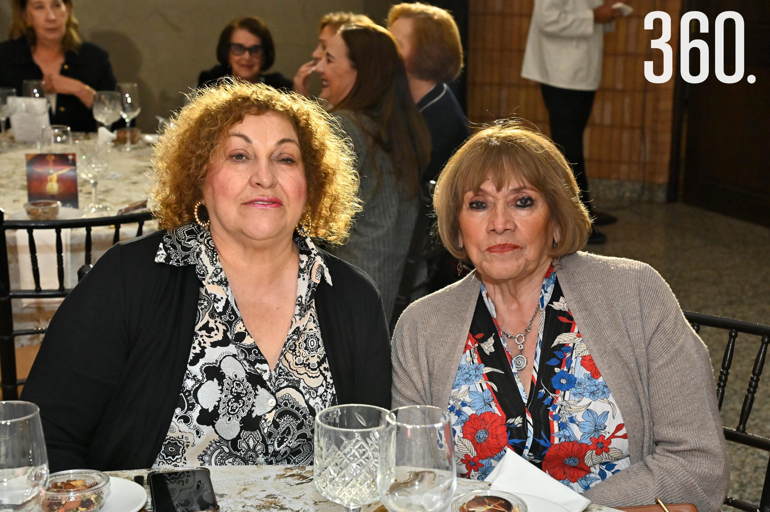 Lilia Martínez y María de Jiménez.