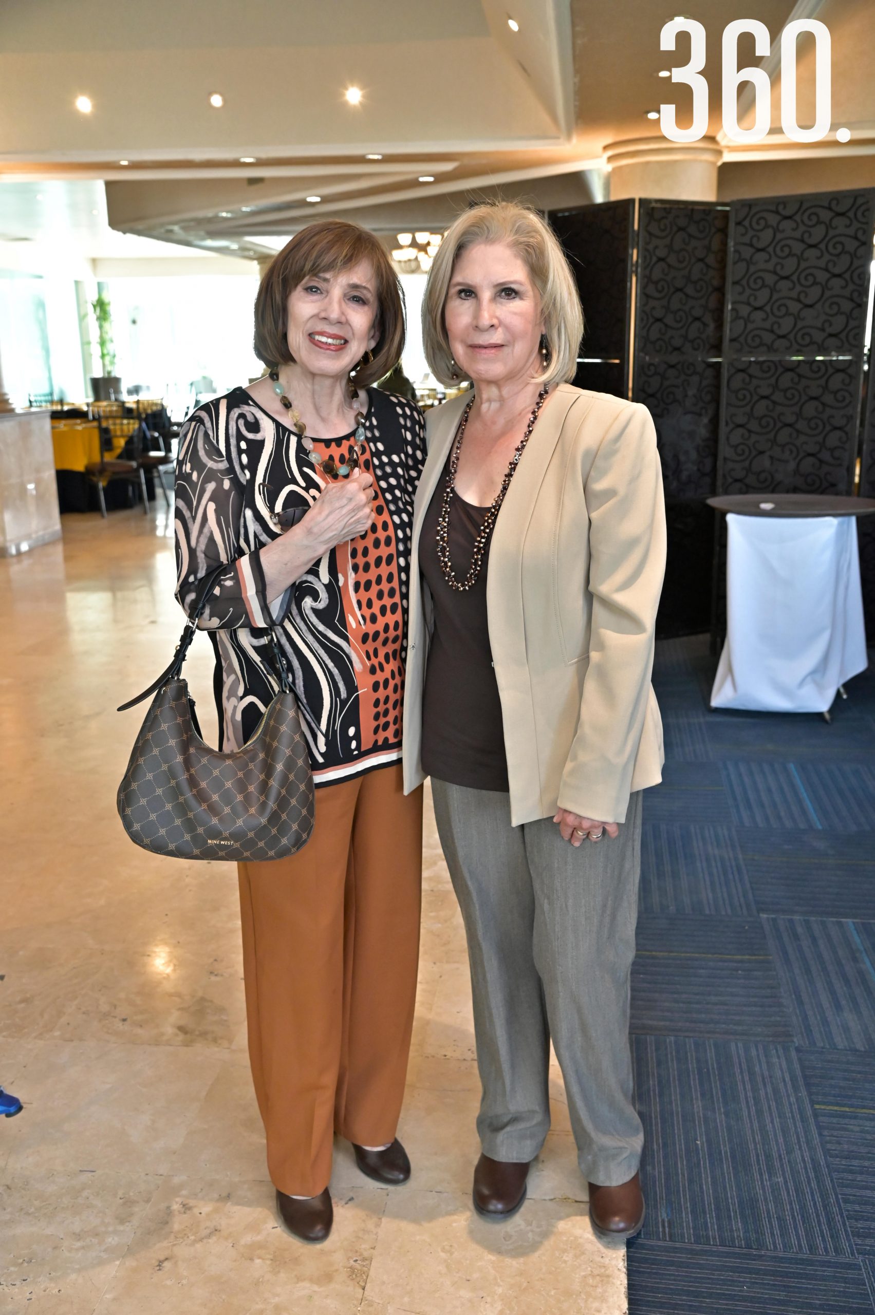 Mene González y Rosy Almanza de Morales.