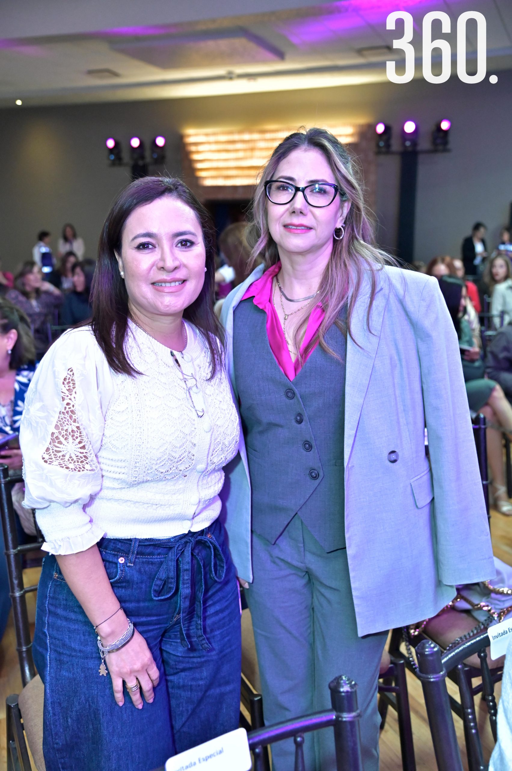Adriana Rivas y Paola Cascajares.
