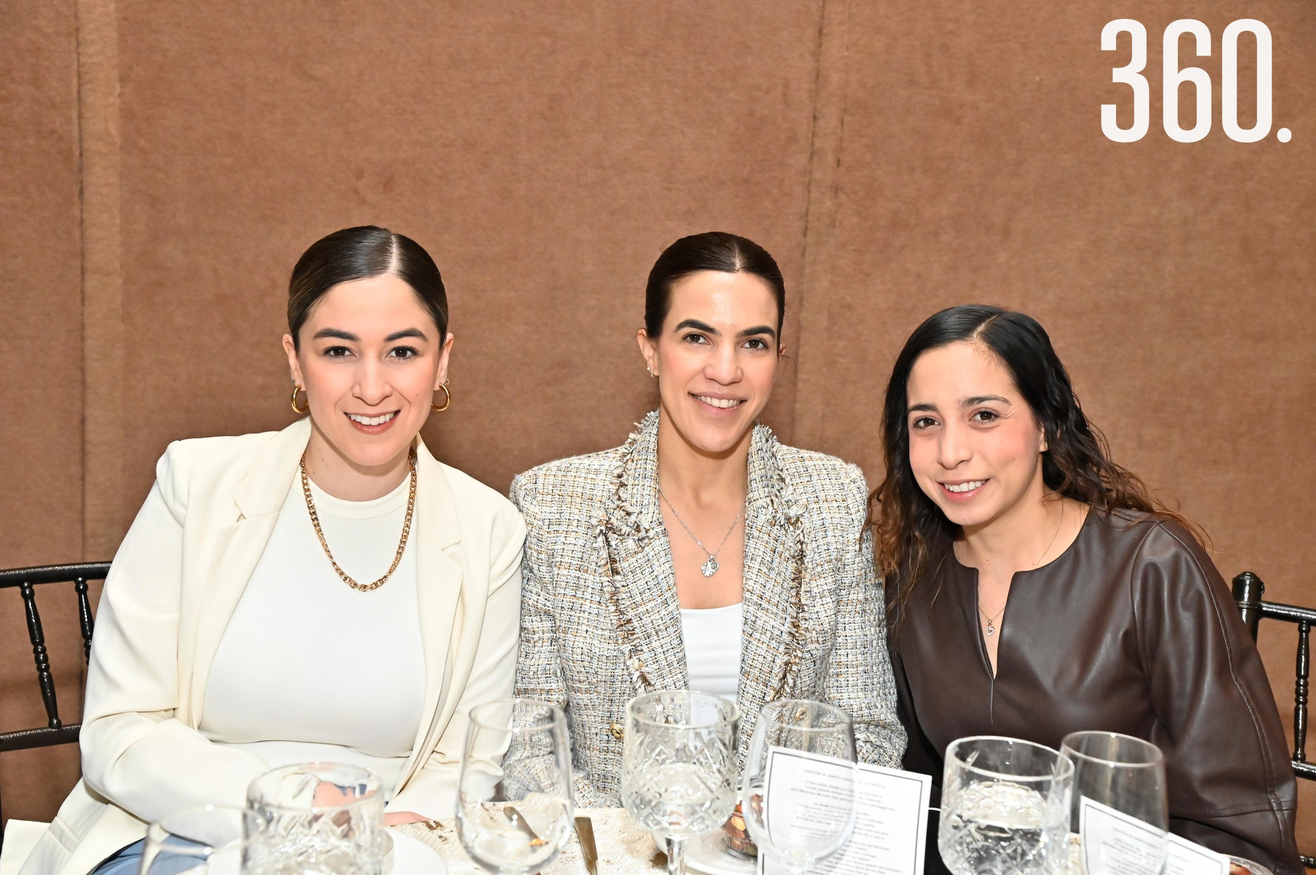 Caro Villasana, Estela Cuéllar y Mónica Ruiz.