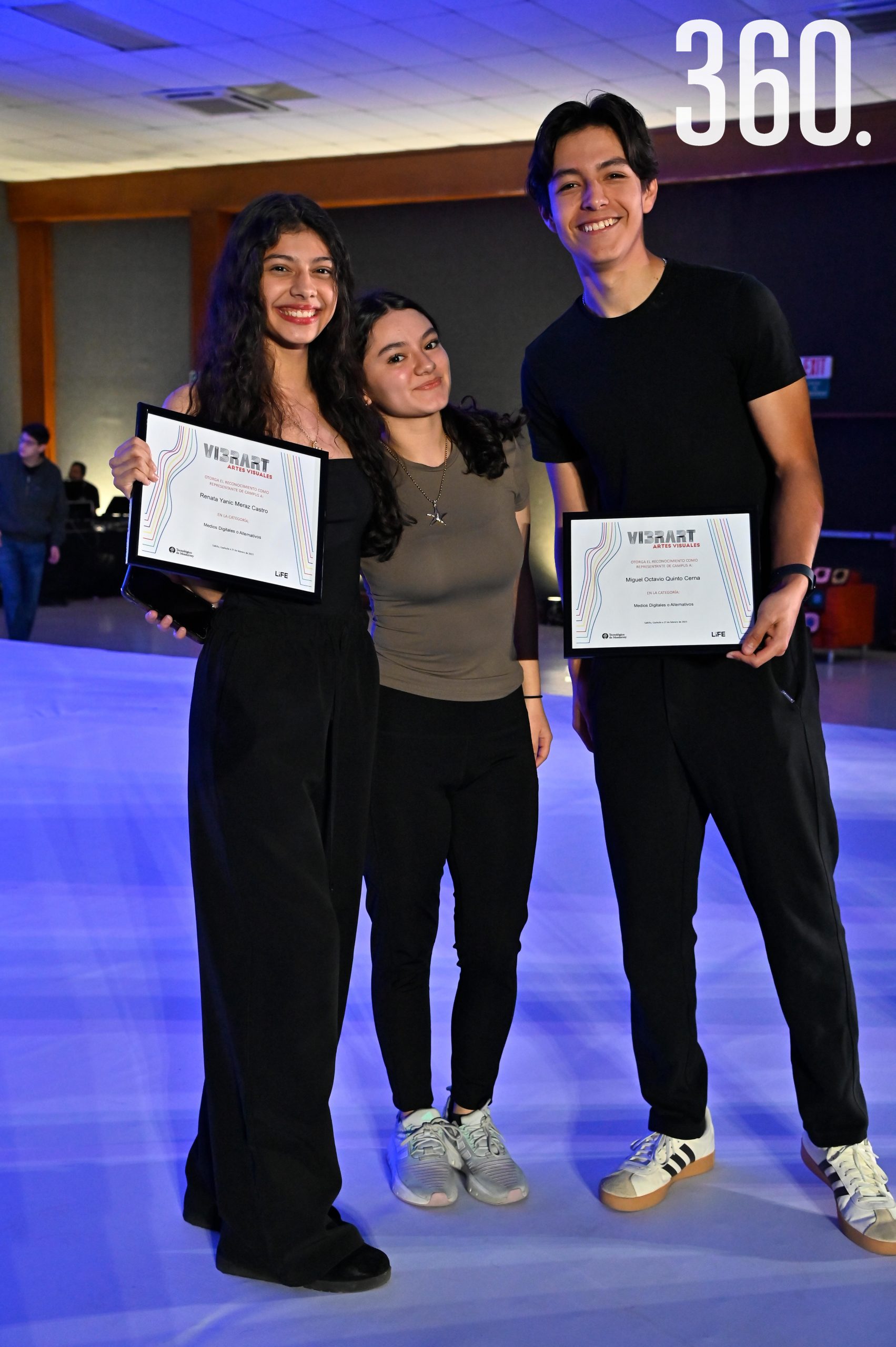Renata Meraz, Andrea Santibáñez y José Emilio Gil.