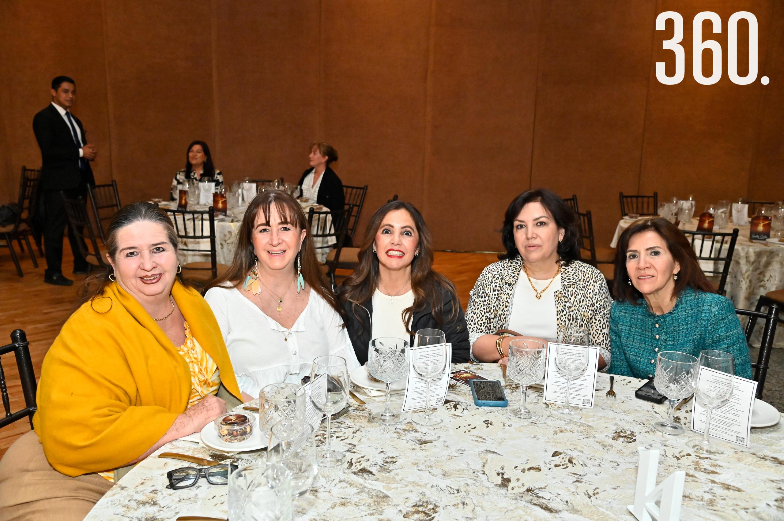Araceli González, Cristina González, Rosalba Leos, Aidé Flores y Norma Enríquez.