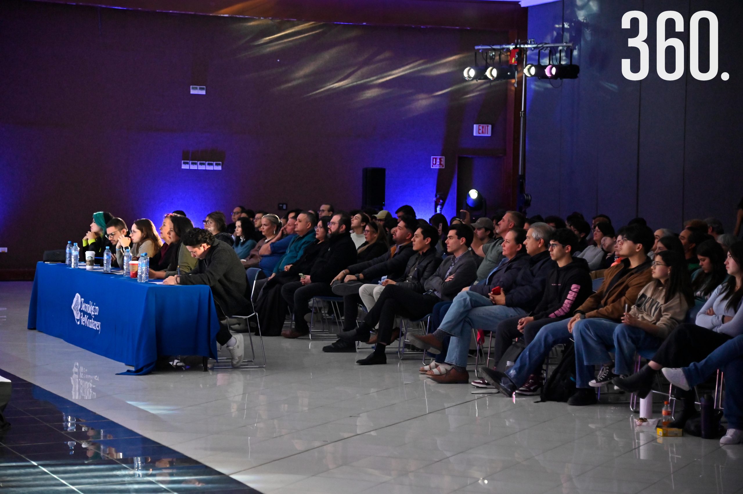 Asistentes al evento.