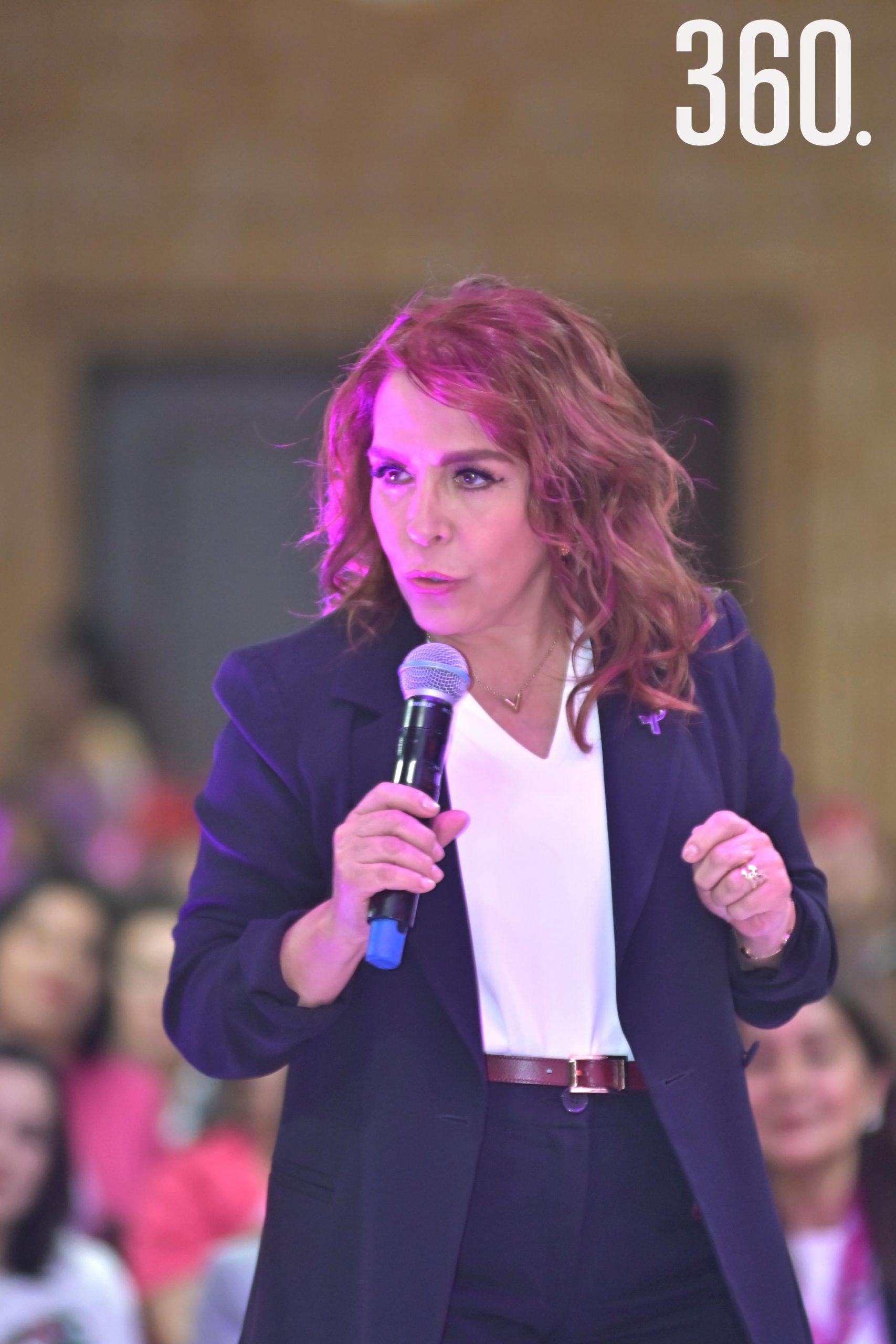 Fernanda Familiar.