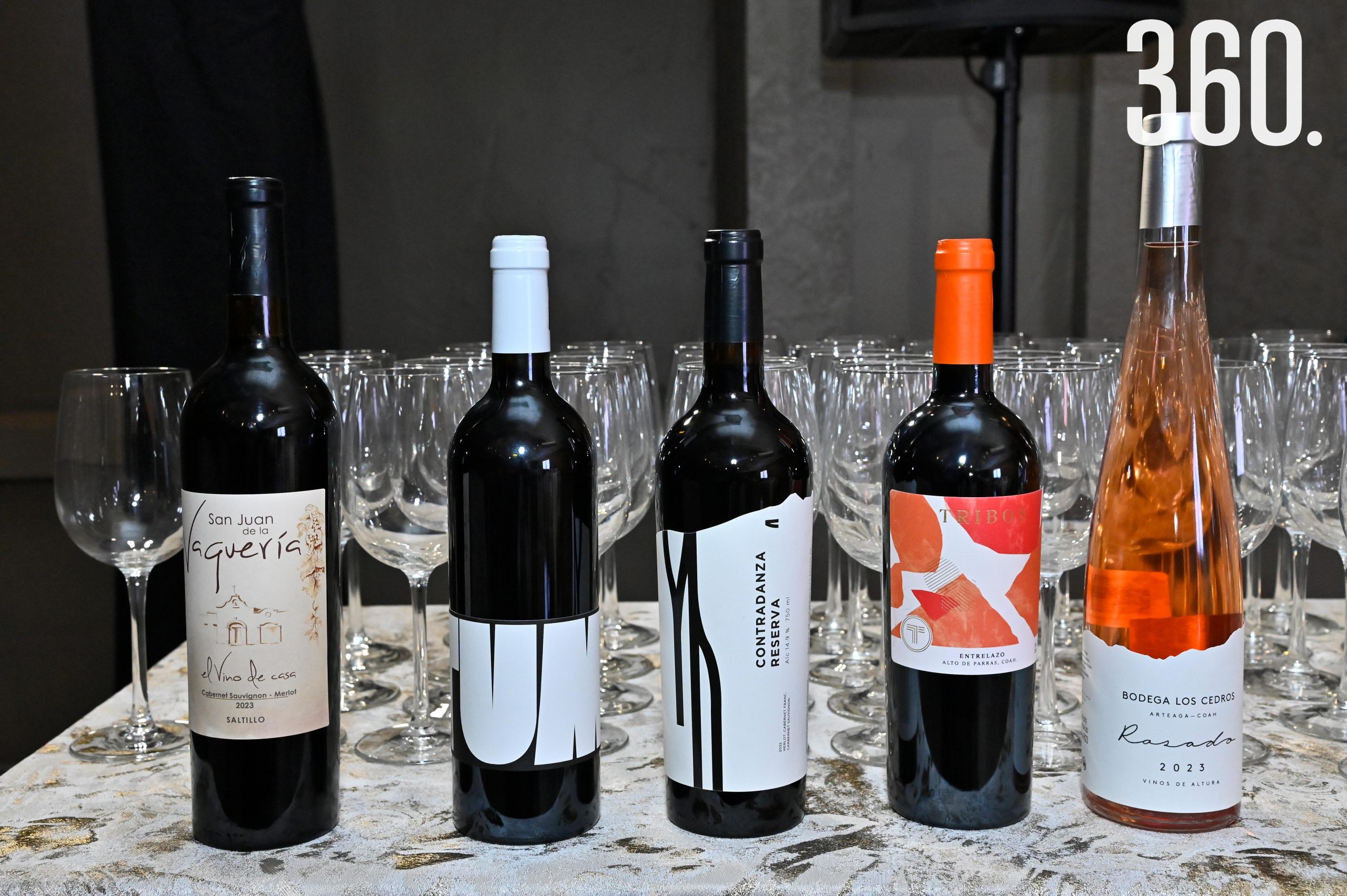 Algunos de los vinos que pudieron disfrutar los asistentes.