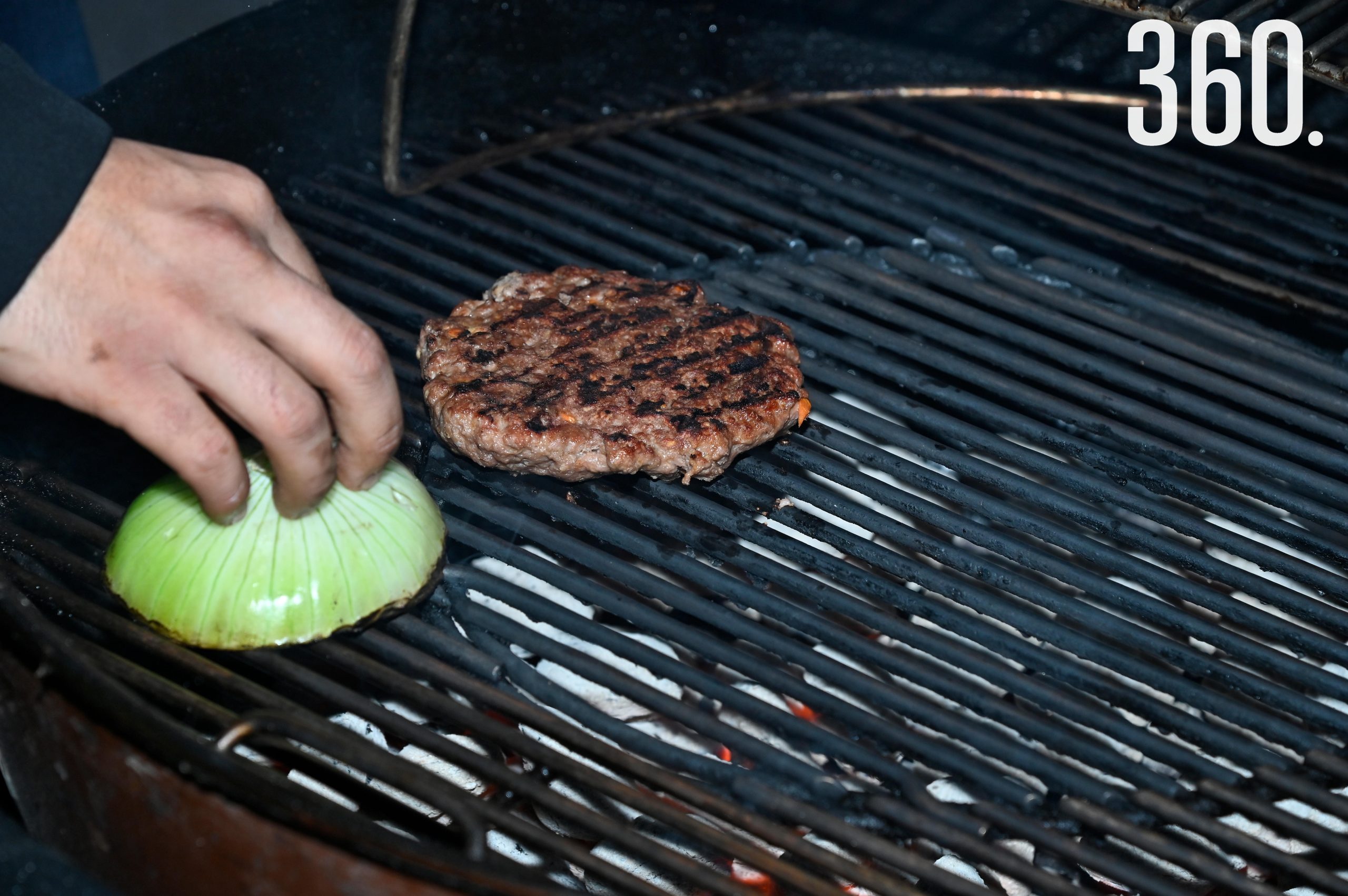 Cada equipo le dio su toque especial a las hamburguesas.